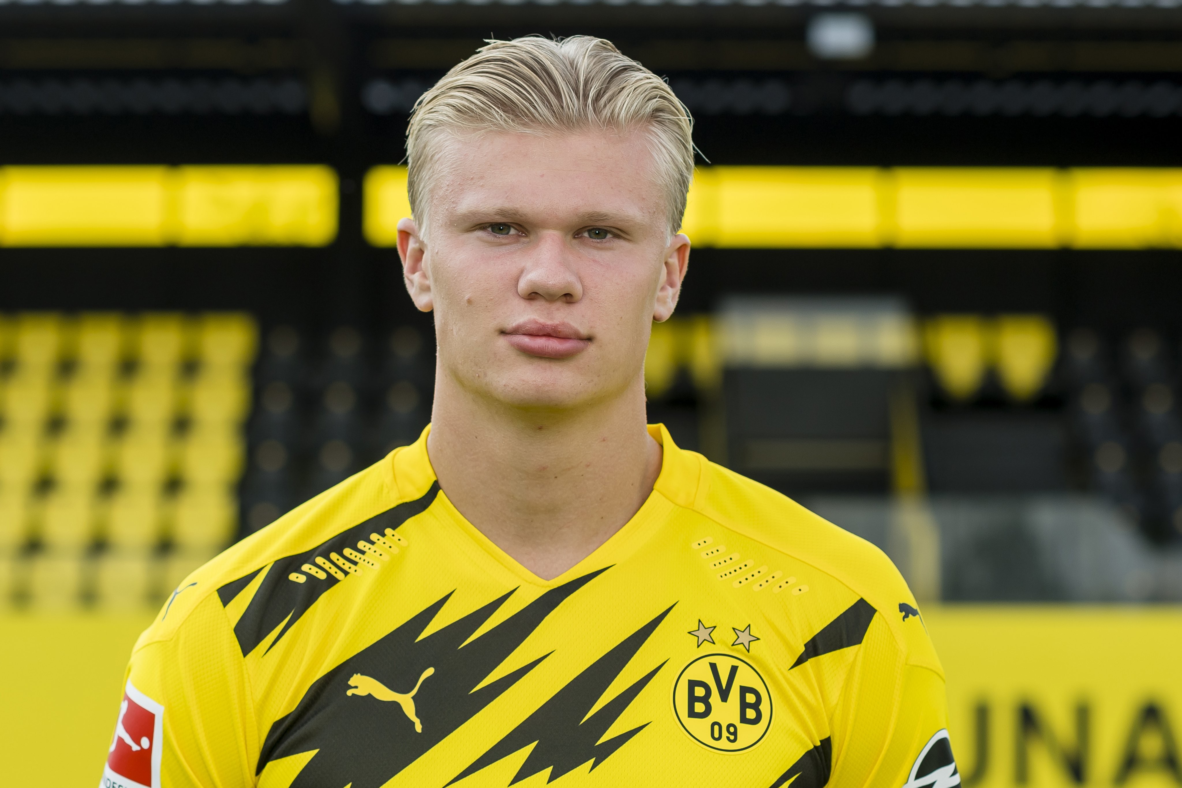 加纳乔点赞罗马诺动态，内容是切尔西已经将他列入引援名单（罗马诺动态获加纳乔点赞：切尔西把他列为引援目标）