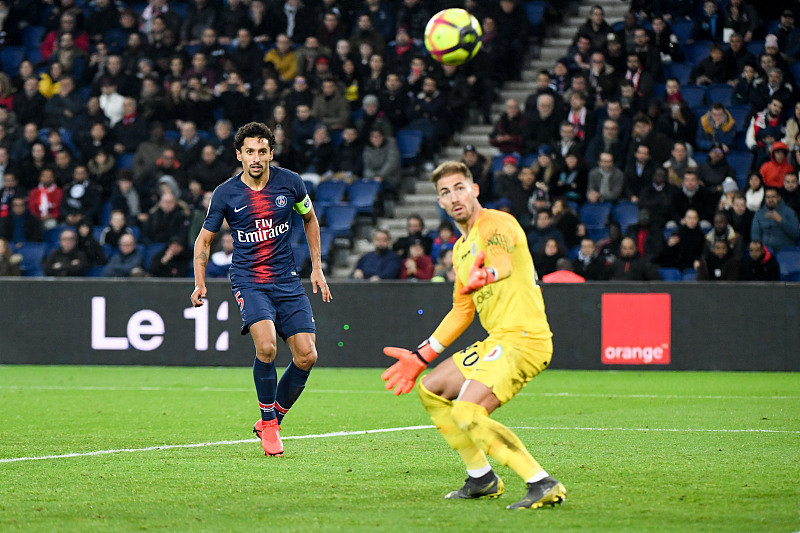 篮球篮网球员训练中展现高命中率（篮网球员训练场上投篮命中率惊人）