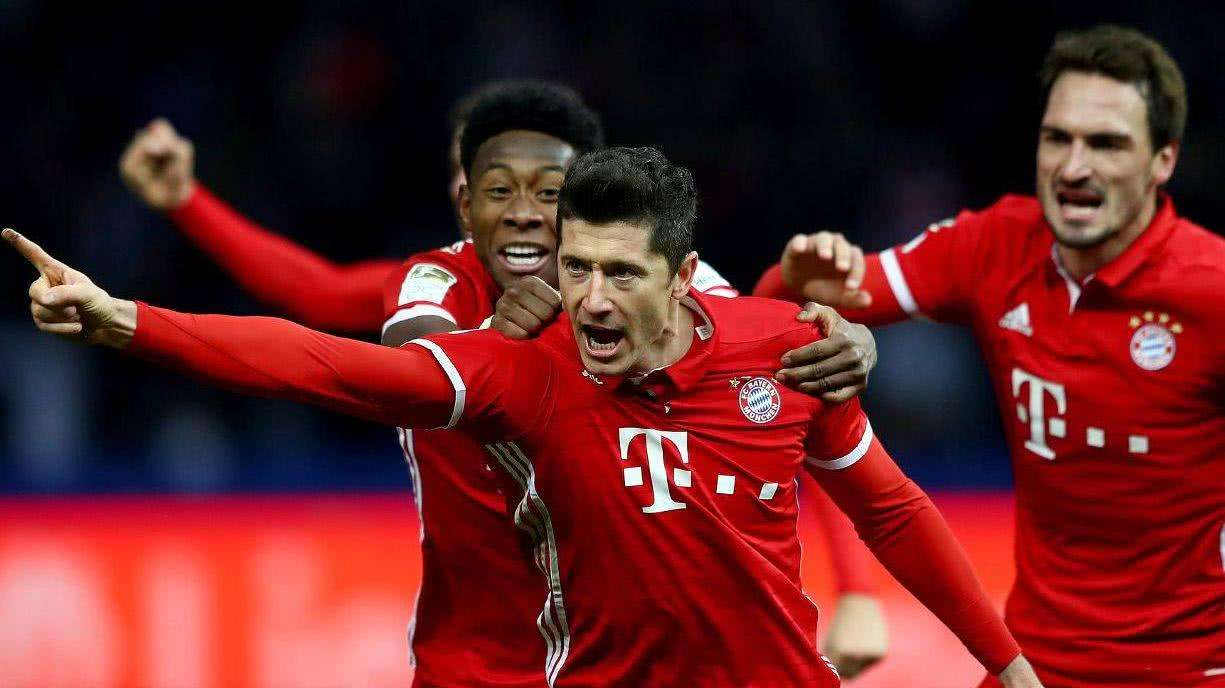 彻底放弃？阿贾克斯客战卡拉巴克首发：多名小将轮换登场（要放弃了？阿贾克斯客场对阵卡拉巴克首发：多名小将轮换亮相）