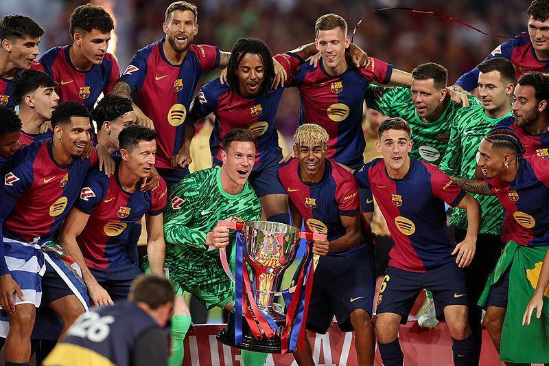 前11轮仅打进12球，斯基拉：罗马想在冬窗买新前锋和右脚边锋