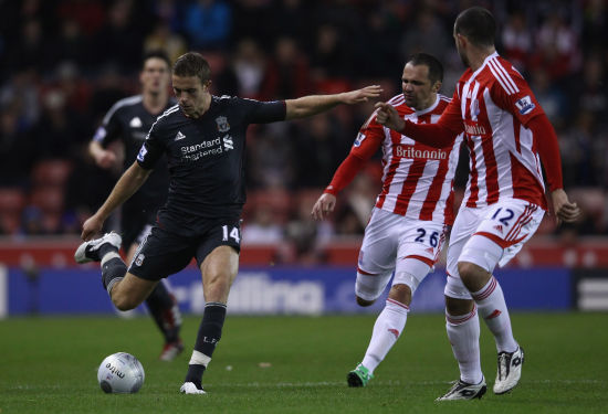 纳格尔斯曼与女友参加马拉松节目，呼吁为慈善活动捐款（纳格尔斯曼携女友亮相马拉松节目，号召为公益募捐）