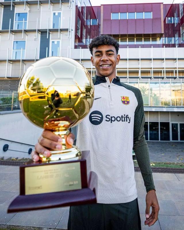 开拓者状态回升终止连败