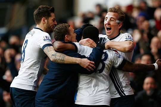 足球巴萨高层称将坚定走年轻化路线（巴萨高层表态：将坚定推进年轻化战略）