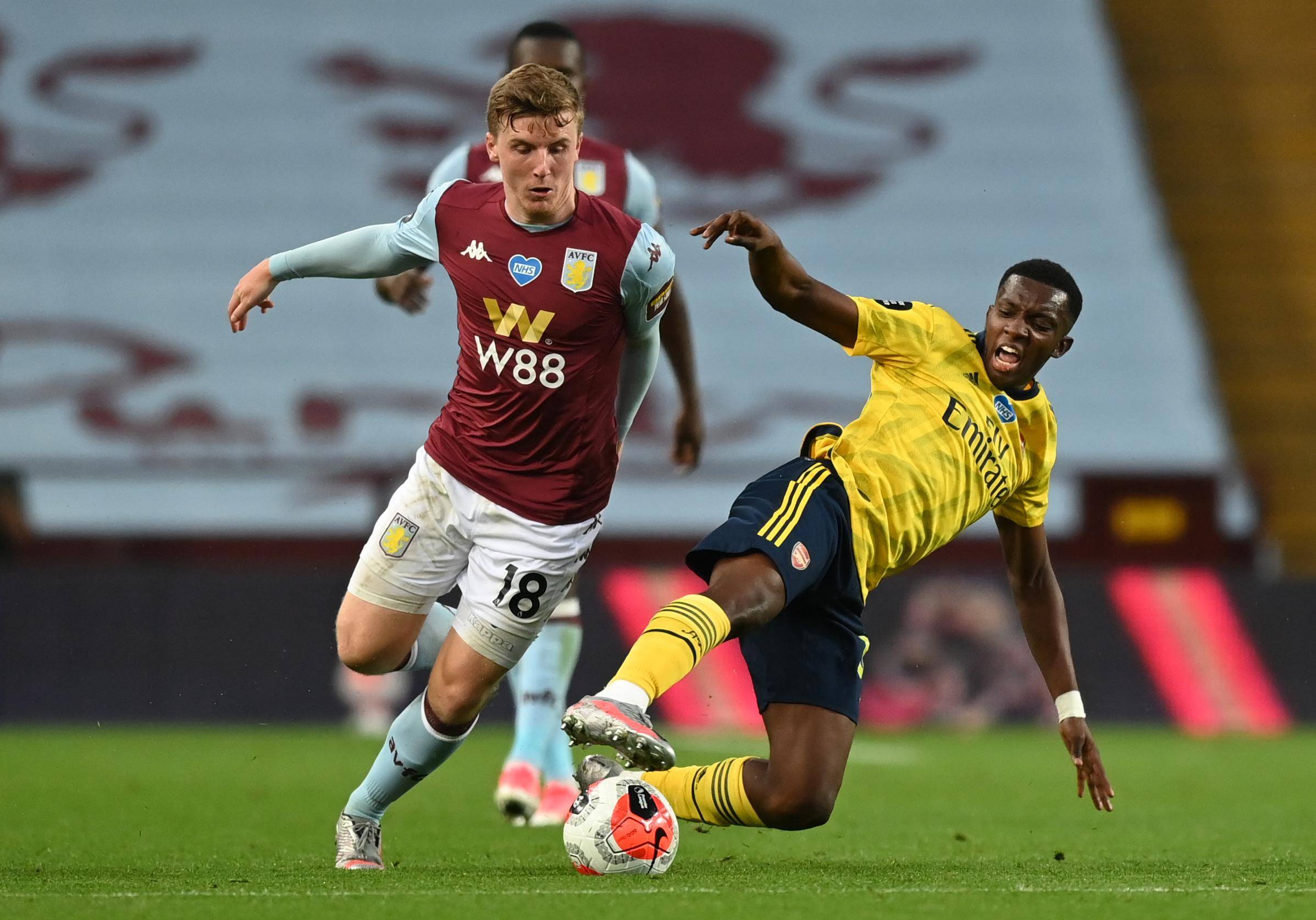 最后一防引发赛后争论（终场前一防引发赛后争议）