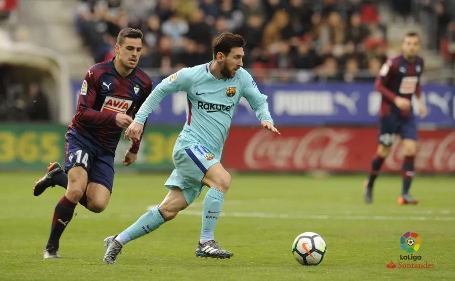 状态火热！布伦森单节狂砍16分，尼克斯带4分优势进入末节（手感滚烫！布伦森单节轰下16分，尼克斯携4分领先迈入第四节）