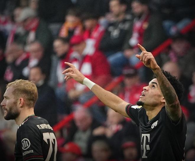 艾顿称自己是防守支柱！雷迪克：防守端他确实发挥了重要作用