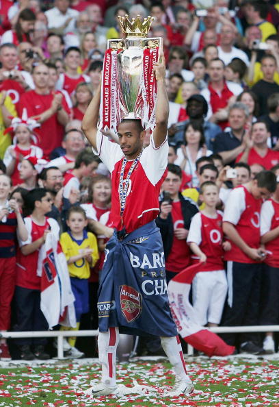 足球欧洲俱乐部频繁爆冷，球迷：本赛季太刺激（欧洲足坛冷门迭出，球迷直呼本季过瘾）