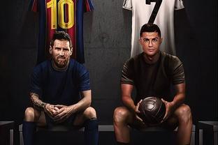 TA：球员版长袖球衣全面回归，实现从性能到美学的个性表达（TA：球员版长袖球衣重磅回归，以性能与美学共振诠释个性）