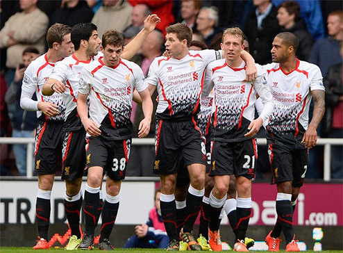 齐沃：两次被动换人影响了比赛，我们在体能下降后无法调整（齐沃：两次被动换人改变战局，体能下滑后我们未能及时应对）