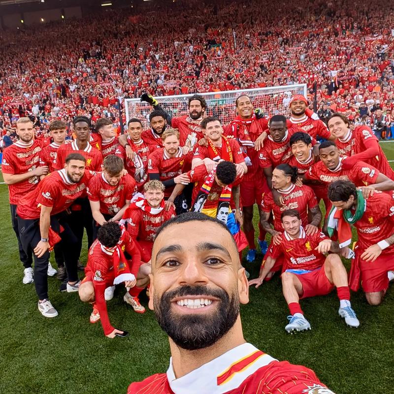 西甲半场：安东尼闪击，费兰戴帽，巴萨暂4-1贝蒂斯（西甲半场：安东尼先拔头筹，费兰戴帽，巴萨4-1暂领先贝蒂斯）