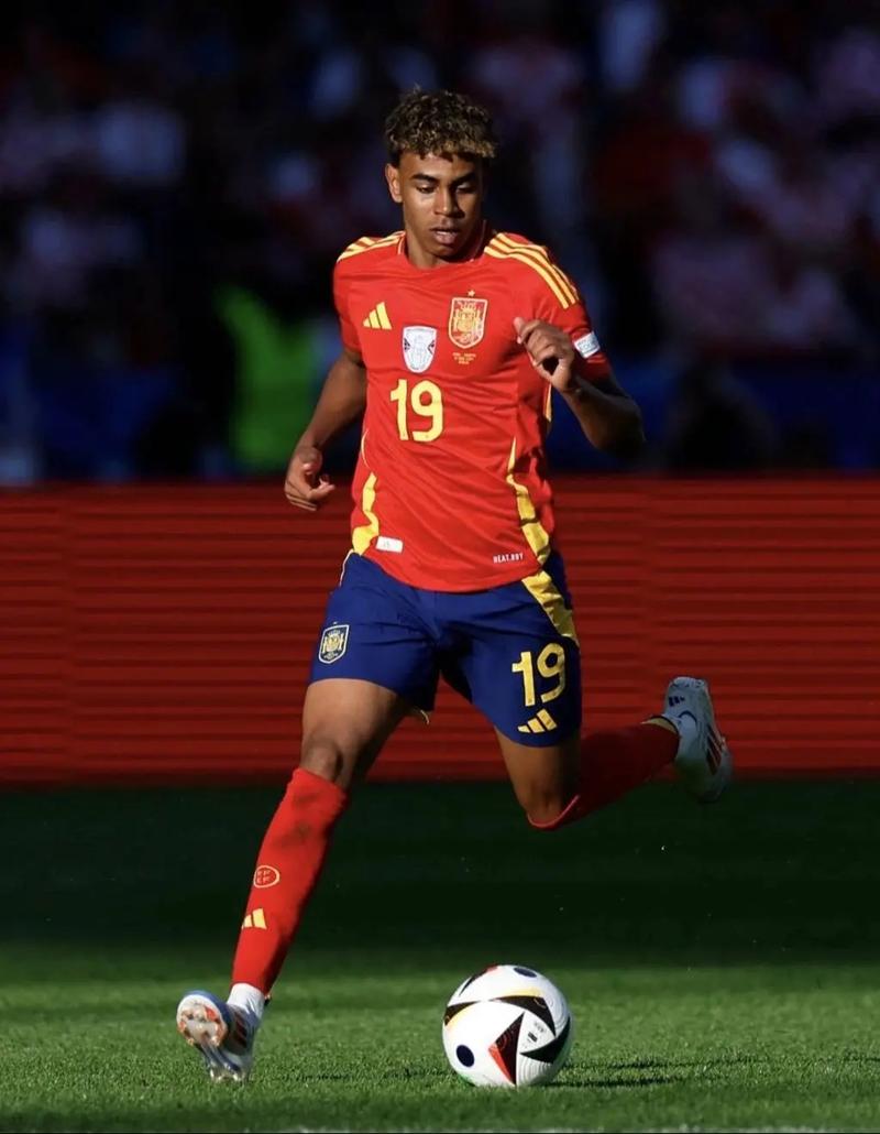 冬奥村“华丽转身”：从赛时家园变成“冰雪人才摇篮”（冬奥村蝶变：从赛时家园到冰雪人才高地）