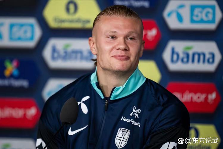 这下真是把足球踢成了艺术（当足球踢成艺术）