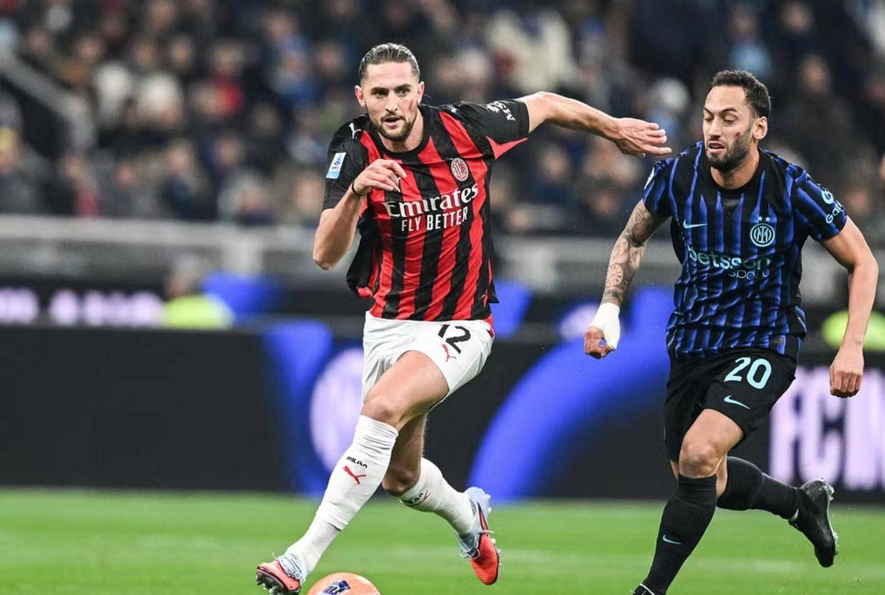 米切尔&莫布利首节合砍26分，其他队友合计只得7分（米切尔与莫布利首节联手轰下26分，其余队友仅拿7分）