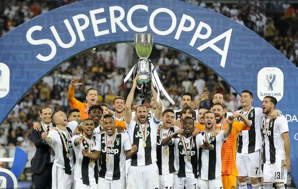 孔帕尼：会继续练定位球；迪亚斯虽没直接参与进球但贡献很大（孔帕尼：定位球训练不停；迪亚斯未直接参与破门仍贡献巨大）